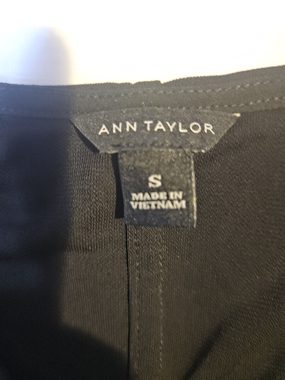 Ann Taylor Black V-Neck Short Sleeve Blouse - Picture 2 of 6